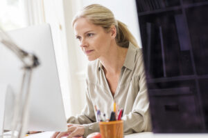 Woman utilizing desktop virtualization